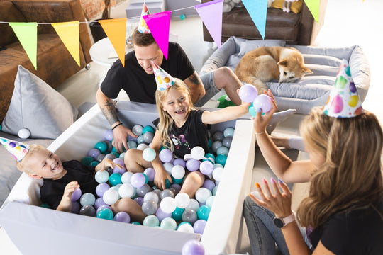 Square eco-leather ball pit with 300 balls, 5 elements