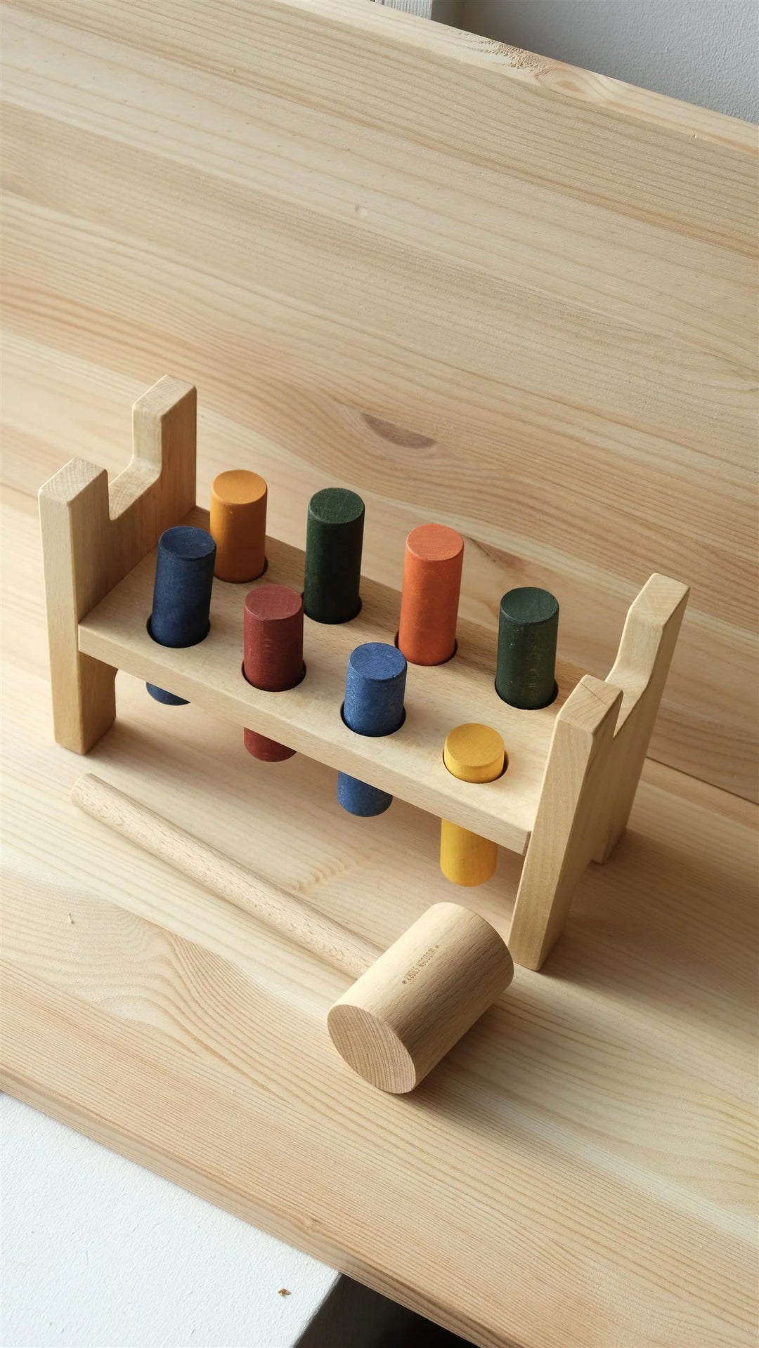 Pounding Bench - Colorful