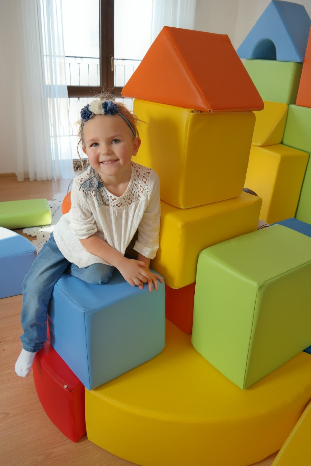 Castle + cubes set of 17 large foam blocks