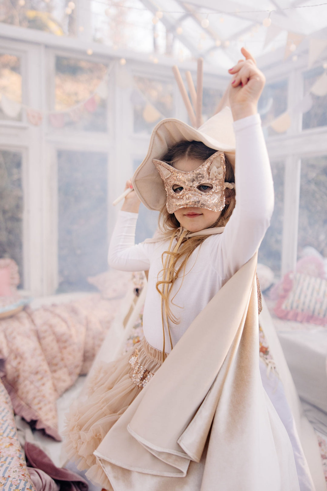 Magic Cape Costume - Cream Pearl